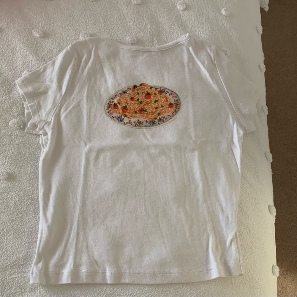 Lisa says gah graphic tee
